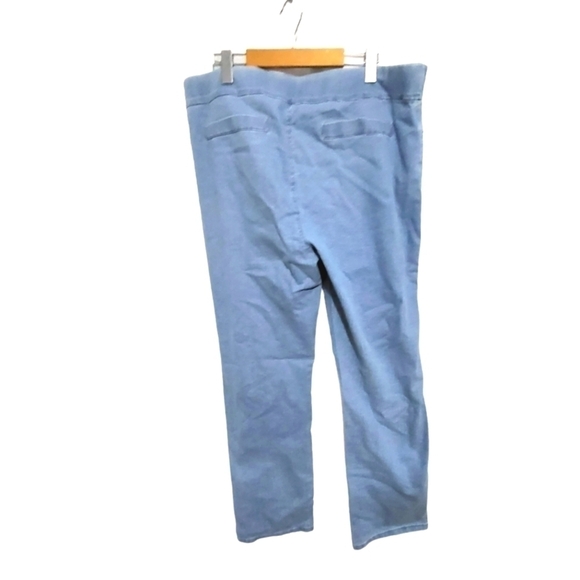 Chic Classic Collection Pull-On Straight Leg Jeans Size 18 NWOT - Picture 5 of 10